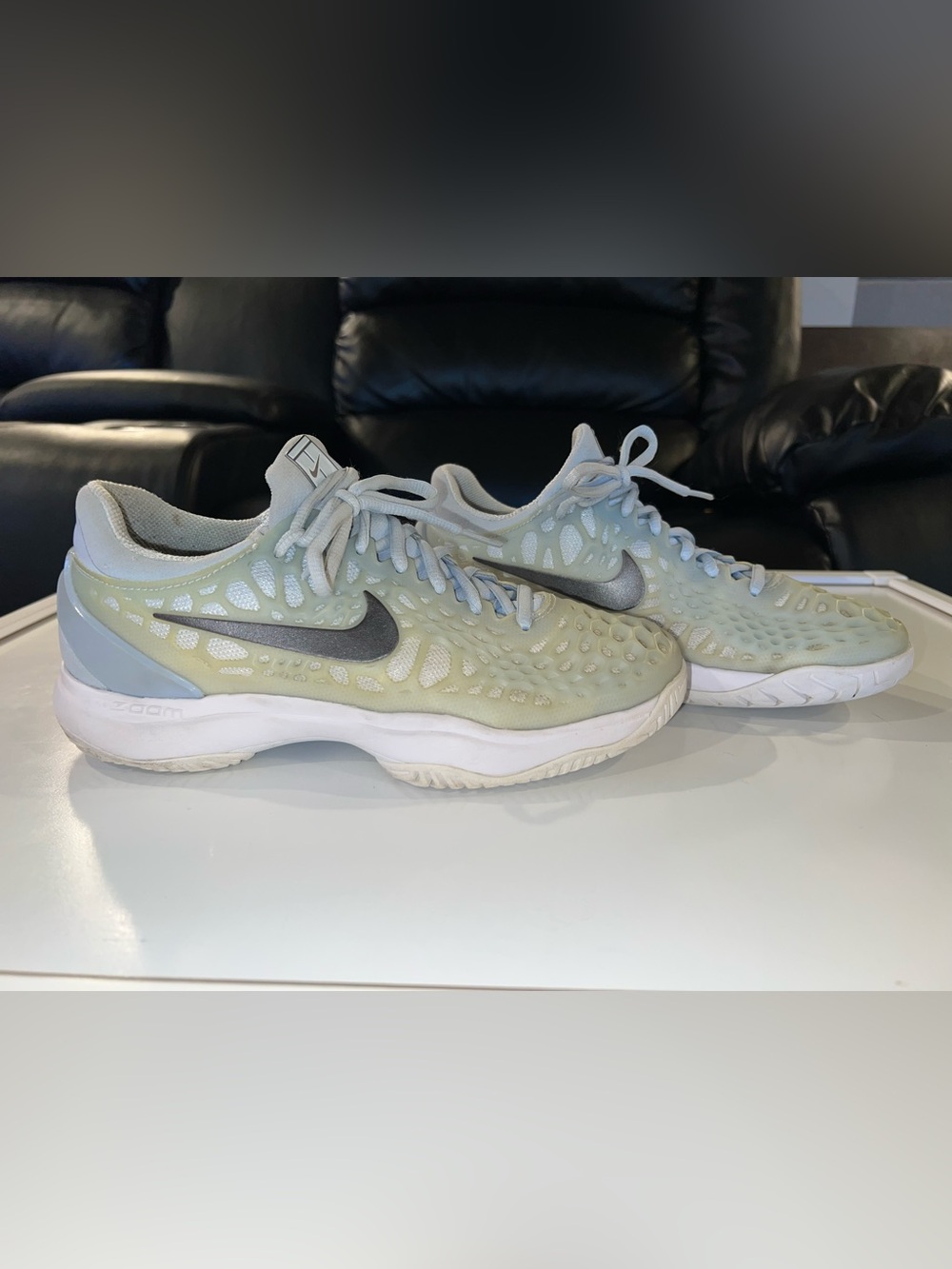 Nike Women’s Zoom Cage 3 Tennis Shoes - Size 7.5 Style 918199-402